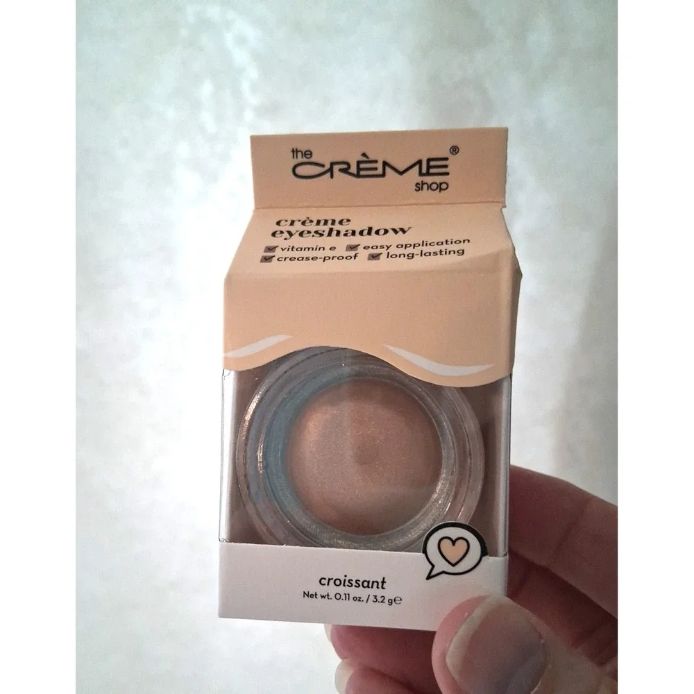 The Creme Shop Cream Eyeshadow (Croissant) Vit E Crease-Proof New